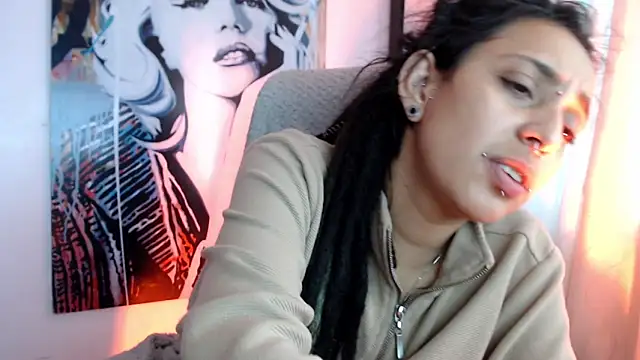 Snapshot of ORIANNA_BODMOD chatting on May 7, 2026, 3:26 pm ORIANNA BODMOD online show from May 7, 2026, 3:26 pm