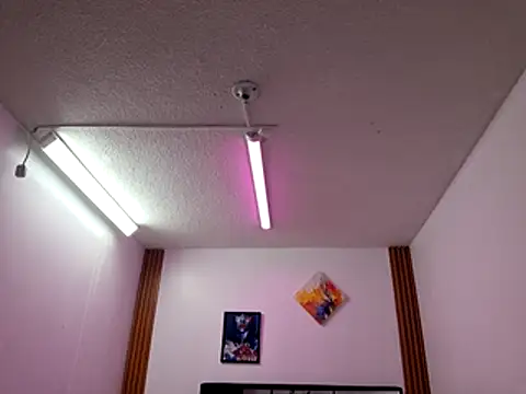 Snapshot of ORIANNA_BODMOD chatting on November 9, 2025, 12:47 am ORIANNA BODMOD online show from November 9, 2025, 12:47 am