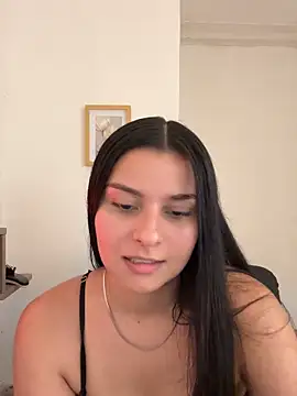 Lolitah  69 online show from September 28, 2025, 1:45 am