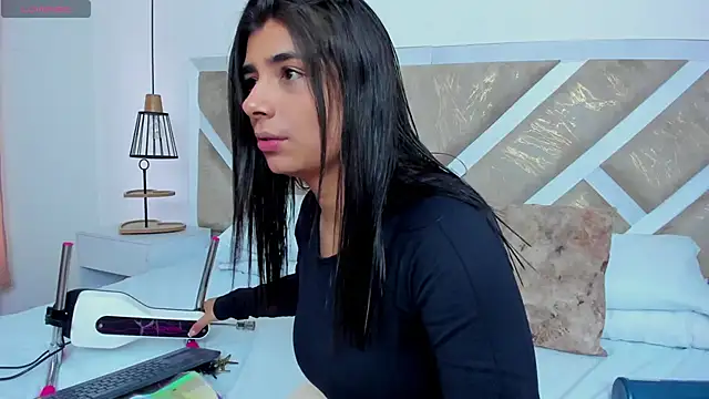 ZiaCalifa online show from February 16, 2026, 12:59 pm