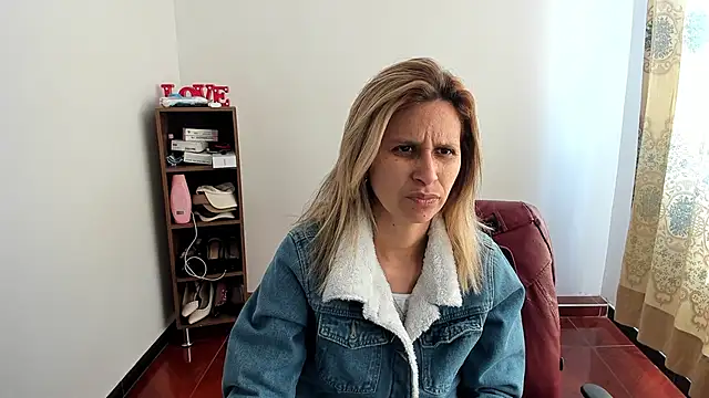 lauren ashlee online show from March 25, 2026, 2:38 pm