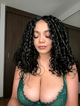 Snapshot of Mariecurl chatting on October 30, 2025, 4:33 am Mariecurl online show from October 30, 2025, 4:33 am