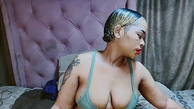 AFRICANGODDESSXXX online show from November 21, 2025, 11:04 pm