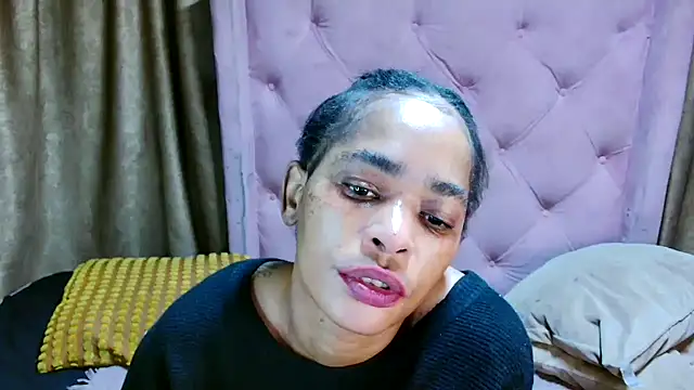 Snapshot of AFRICANGODDESSXXX chatting on May 7, 2026, 9:29 pm AFRICANGODDESSXXX online show from May 7, 2026, 9:29 pm