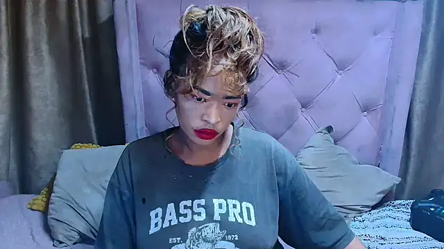 AFRICANGODDESSXXX online show from February 15, 2026, 9:58 pm