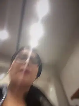 Insane Issa online show from February 20, 2025, 6:57 pm