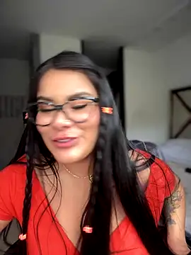 Insane Issa online show from November 11, 2025, 7:19 pm