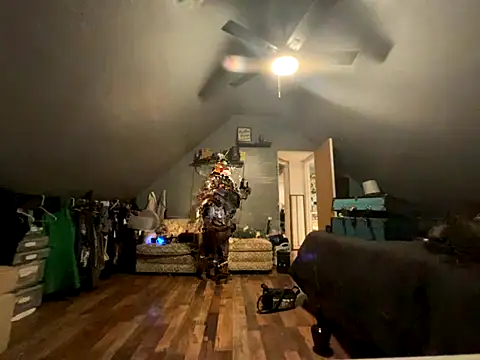 Snapshot of SummerBlueMoon chatting on November 22, 2025, 10:14 am SummerBlueMoon online show from November 22, 2025, 10:14 am