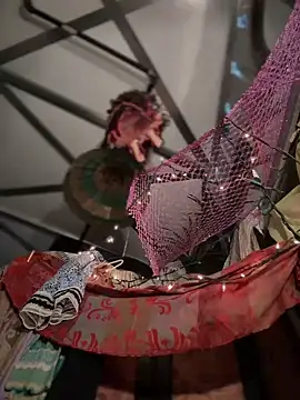 Snapshot of SummerBlueMoon chatting on October 18, 2025, 9:17 pm SummerBlueMoon online show from October 18, 2025, 9:17 pm