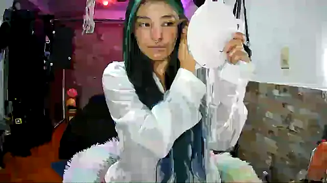 AngelaQueen  online show from July 27, 2026, 3:52 pm