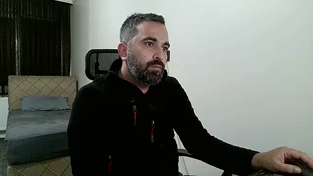 Snapshot of tgltplsr chatting on March 4, 2026, 10:39 pm tgltplsr online show from March 4, 2026, 10:39 pm