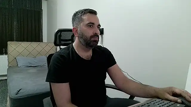 Snapshot of tgltplsr chatting on February 8, 2026, 9:34 pm tgltplsr online show from February 8, 2026, 9:34 pm