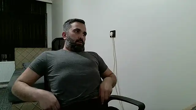 Snapshot of tgltplsr chatting on February 19, 2026, 10:29 pm tgltplsr online show from February 19, 2026, 10:29 pm