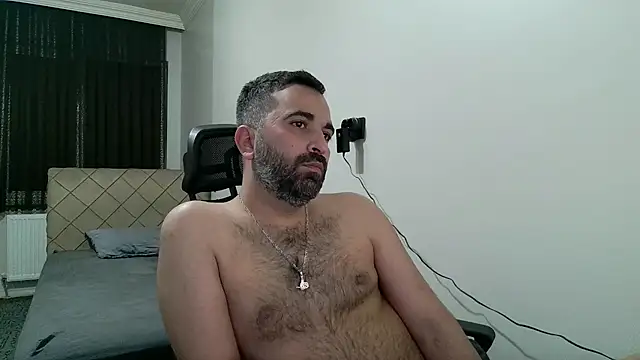 Snapshot of tgltplsr chatting on February 7, 2026, 10:18 pm tgltplsr online show from February 7, 2026, 10:18 pm