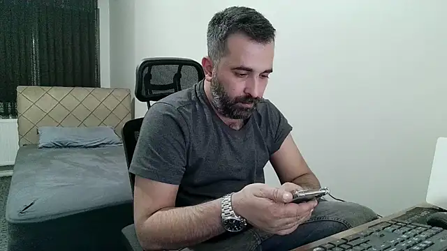 Snapshot of tgltplsr chatting on February 10, 2026, 9:25 pm tgltplsr online show from February 10, 2026, 9:25 pm