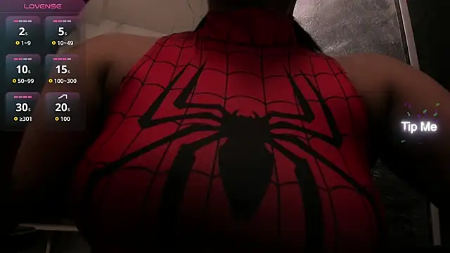 Snapshot of LunaBaker-1 chatting on October 23, 2025, 8:40 pm LunaBaker-1 online show from October 23, 2025, 8:40 pm