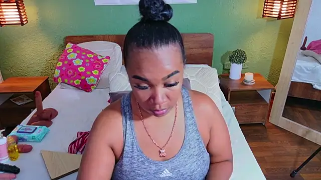 Snapshot of dannaahbrown chatting on June 16, 2026, 6:41 pm dannaahbrown online show from June 16, 2026, 6:41 pm