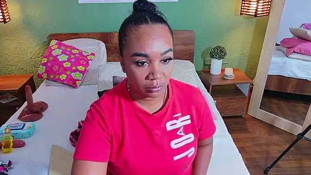 Snapshot of dannaahbrown chatting on June 15, 2026, 6:51 pm dannaahbrown online show from June 15, 2026, 6:51 pm