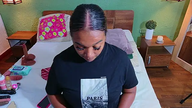 Snapshot of dannaahbrown chatting on June 9, 2026, 3:35 pm dannaahbrown online show from June 9, 2026, 3:35 pm