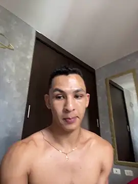 Snapshot of liuscast22 chatting on November 20, 2025, 4:18 pm liuscast22 online show from November 20, 2025, 4:18 pm