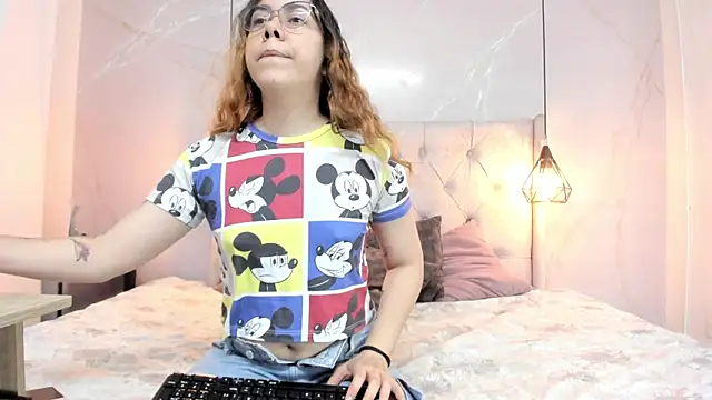 Snapshot of SakuraLee_ chatting on November 18, 2025, 2:53 pm SakuraLee online show from November 18, 2025, 2:53 pm