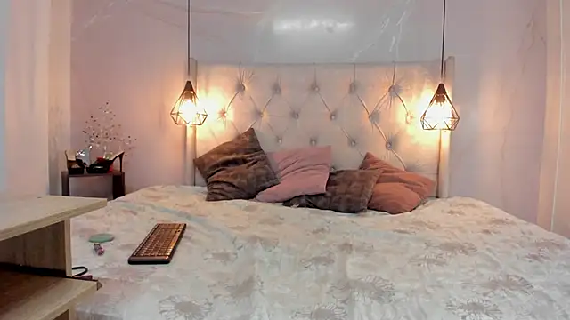 Snapshot of SakuraLee_ chatting on February 12, 2026, 11:32 am SakuraLee online show from February 12, 2026, 11:32 am