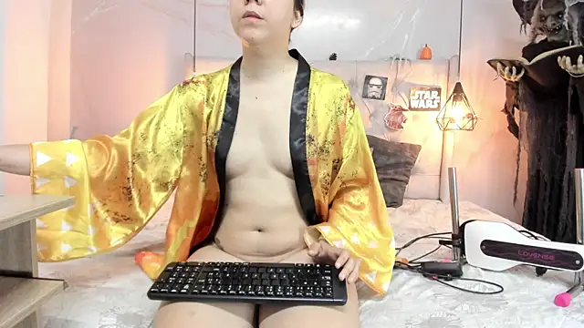 Snapshot of SakuraLee_ chatting on November 5, 2025, 1:47 pm SakuraLee online show from November 5, 2025, 1:47 pm