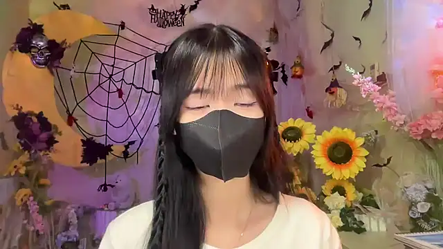 Snapshot of Your-Sunshine chatting on October 15, 2025, 4:15 pm Your-Sunshine online show from October 15, 2025, 4:15 pm