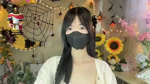 Snapshot of Your-Sunshine chatting on October 25, 2025, 5:17 am Your-Sunshine online show from October 25, 2025, 5:17 am