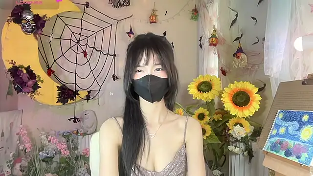 Snapshot of Your-Sunshine chatting on November 11, 2025, 5:02 am Your-Sunshine online show from November 11, 2025, 5:02 am