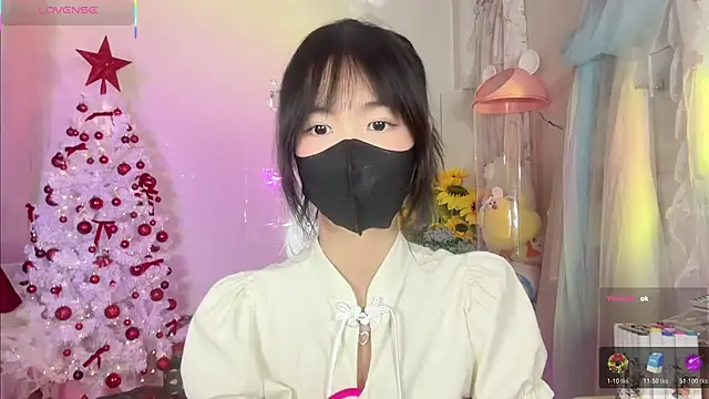 Snapshot of Your-Sunshine chatting on December 3, 2025, 3:55 pm Your-Sunshine online show from December 3, 2025, 3:55 pm