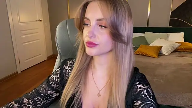 Snapshot of anita_blairr chatting on April 20, 2026, 1:08 am anita blairr online show from April 20, 2026, 1:08 am