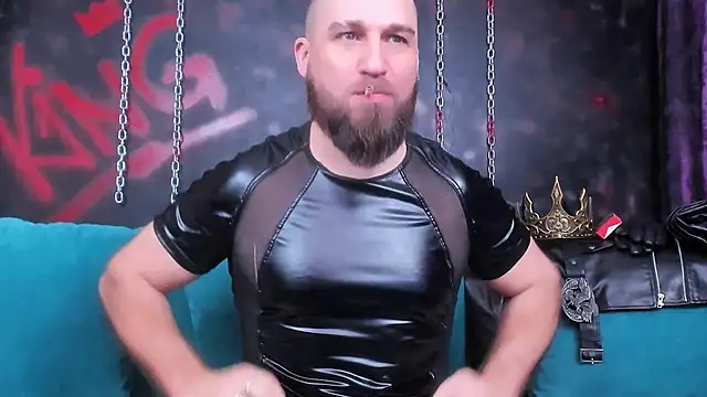 Snapshot of ArmandoSteel4u chatting on November 26, 2025, 12:10 am ArmandoSteel4u online show from November 26, 2025, 12:10 am