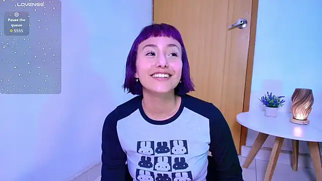 tati cardenas online show from May 5, 2026, 4:48 am