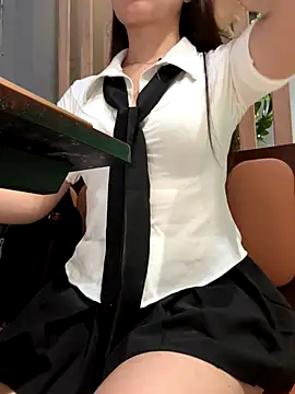 Snapshot of Jessical chatting on November 12, 2025, 4:05 am Jessical online show from November 12, 2025, 4:05 am