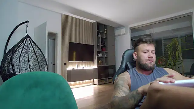 UbbeViking online show from October 10, 2025, 7:04 pm