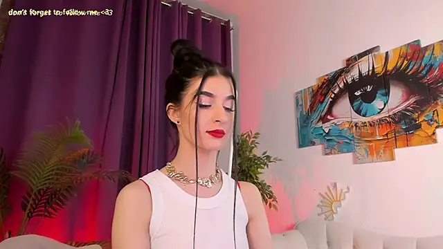 Snapshot of LauraCoy chatting on June 11, 2026, 3:03 am LauraCoy online show from June 11, 2026, 3:03 am