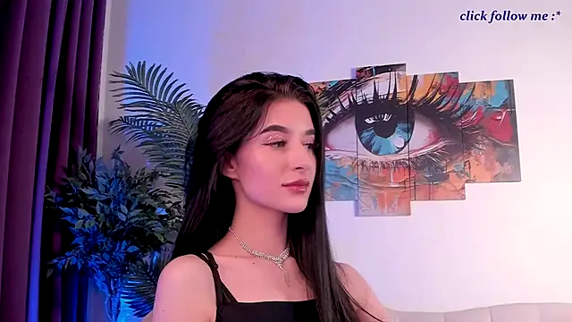 Snapshot of LauraCoy chatting on July 15, 2026, 8:27 pm LauraCoy online show from July 15, 2026, 8:27 pm