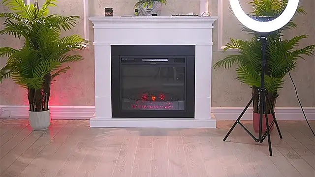 Snapshot of Abbela_White chatting on February 7, 2026, 6:32 am Abbela White online show from February 7, 2026, 6:32 am