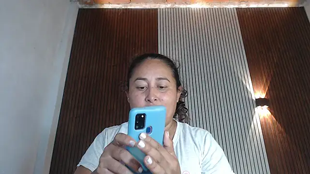 Snapshot of NadiaWhite chatting on May 28, 2026, 4:46 pm NadiaWhite online show from May 28, 2026, 4:46 pm