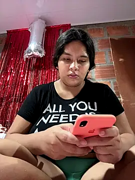 Snapshot of moncerrat_luna chatting on November 24, 2025, 11:27 pm moncerrat luna online show from November 24, 2025, 11:27 pm