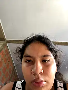 Snapshot of moncerrat_luna chatting on November 19, 2025, 4:40 pm moncerrat luna online show from November 19, 2025, 4:40 pm