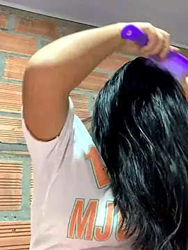 Snapshot of moncerrat_luna chatting on November 14, 2025, 8:23 pm moncerrat luna online show from November 14, 2025, 8:23 pm