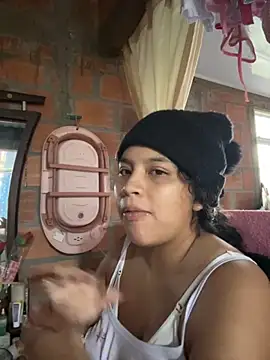 Snapshot of moncerrat_luna chatting on November 28, 2025, 12:16 pm moncerrat luna online show from November 28, 2025, 12:16 pm