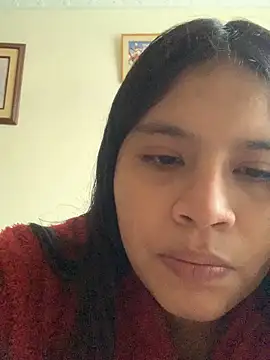 Snapshot of moncerrat_luna chatting on November 4, 2025, 9:40 pm moncerrat luna online show from November 4, 2025, 9:40 pm