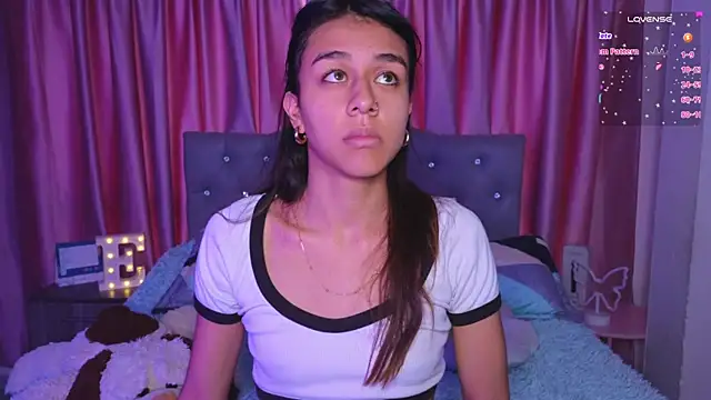 Snapshot of Emiily_Scott1 chatting on November 18, 2025, 9:18 pm Emiily Scott1 online show from November 18, 2025, 9:18 pm