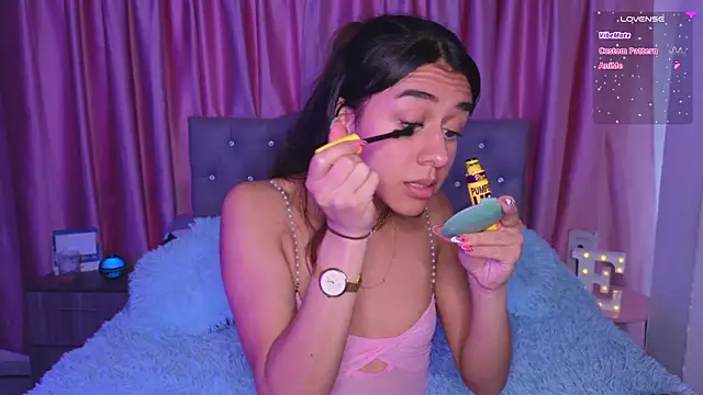 Snapshot of Emiily_Scott1 chatting on November 28, 2025, 9:37 pm Emiily Scott1 online show from November 28, 2025, 9:37 pm