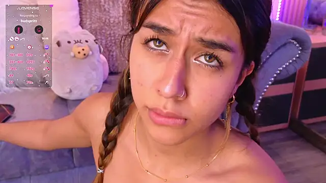 Emiily Scott1 online show from January 13, 2025, 6:38 pm