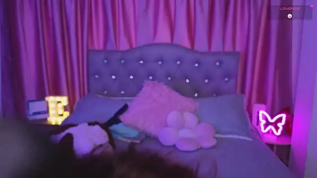 Snapshot of Emiily_Scott1 chatting on November 4, 2025, 9:18 pm Emiily Scott1 online show from November 4, 2025, 9:18 pm