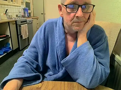 Snapshot of daddyflash chatting on April 30, 2026, 10:03 pm daddyflash online show from April 30, 2026, 10:03 pm